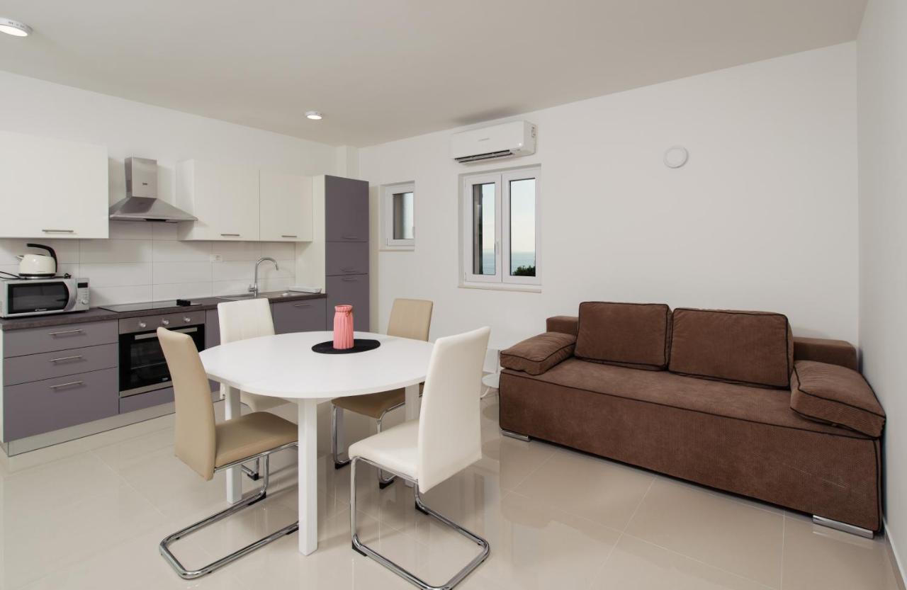 Nera Lux Apartment Podstrana Ngoại thất bức ảnh